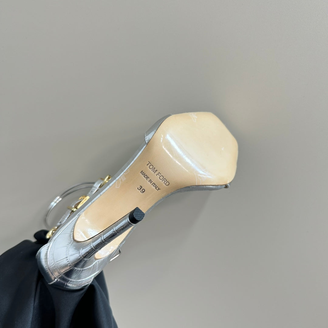 HIGH-HEELED SANDAL IN SILVER CALFSKIN