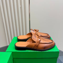 ASTAIRE MULE IN CINNAMON BROWN CALFSKIN