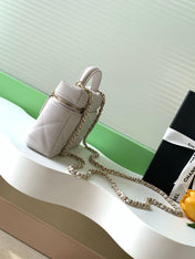 CHANEL 25S VANITY BAG 19.5 CM IN LIGHT BEIGE LAMBSKIN