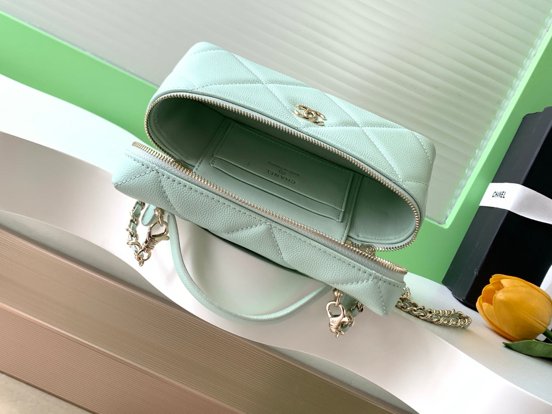CHANEL 25S VANITY BAG 19.5 CM IN MINT GREEN LAMBSKIN