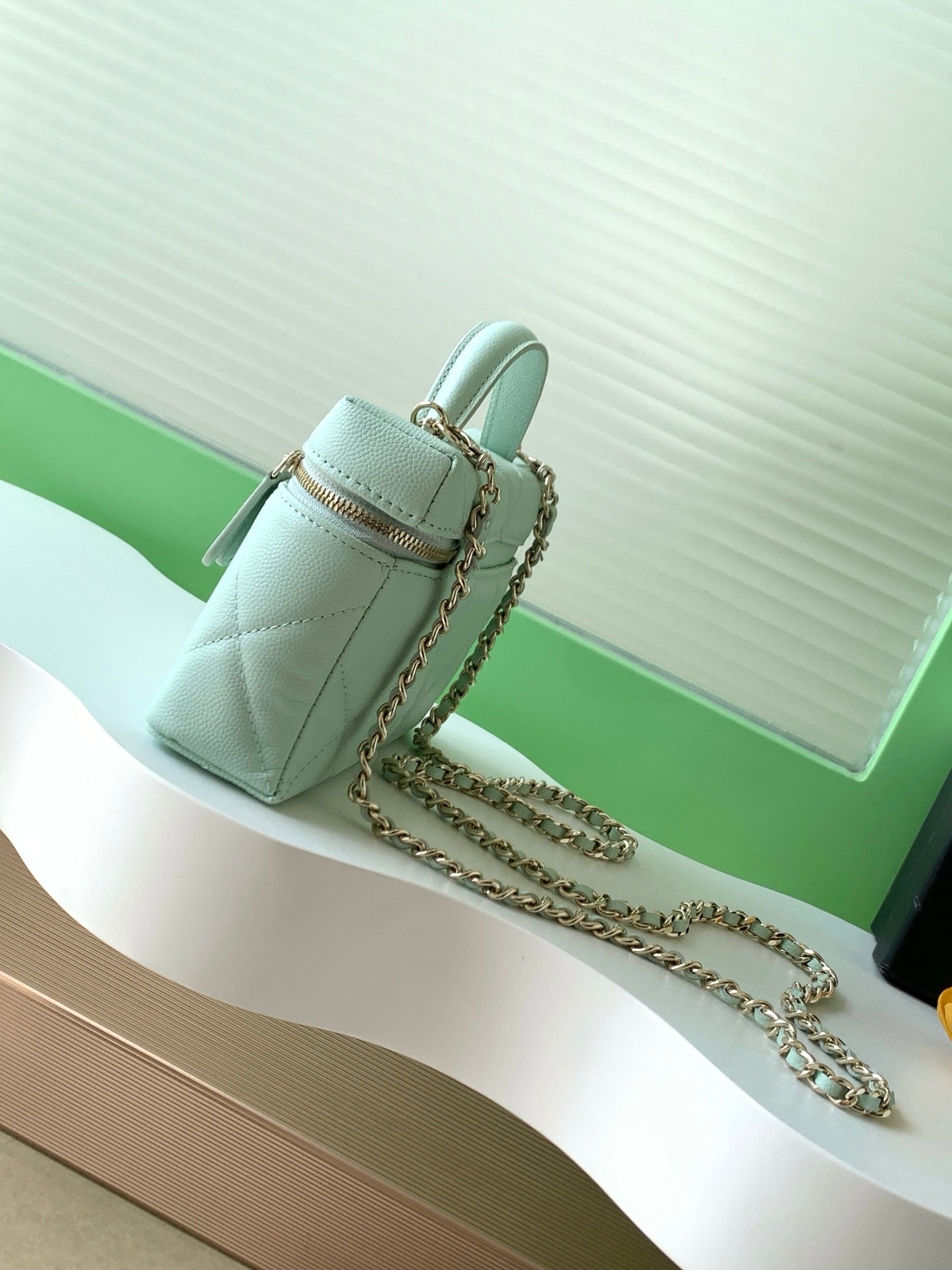 CHANEL 25S VANITY BAG 19.5 CM IN MINT GREEN LAMBSKIN
