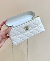 STRASS VANITY QUILTED CASE 19 IN WHITE CALFSKIN WITH GOLD METALLIC