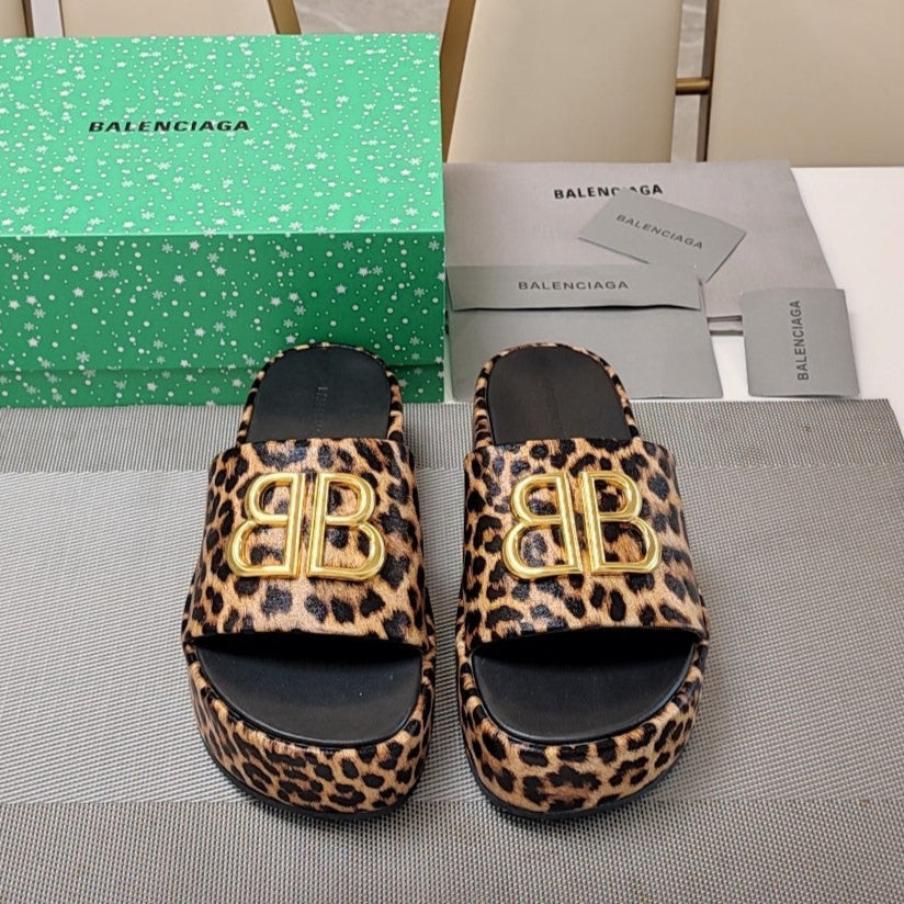 RISE SANDAL THICK-SOLED IN BROWN LEOPARD PRINT CALFSKIN