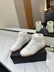 MID-TOP SNEAKERS IN WHITE PERFORATED LAMBSKIN