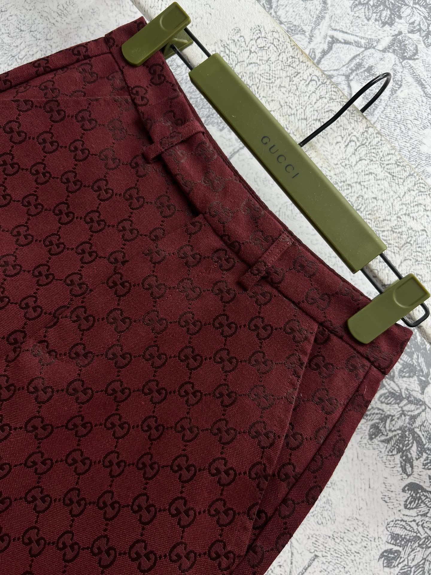 Gucci High Waist Short Red Jacquard Fabric