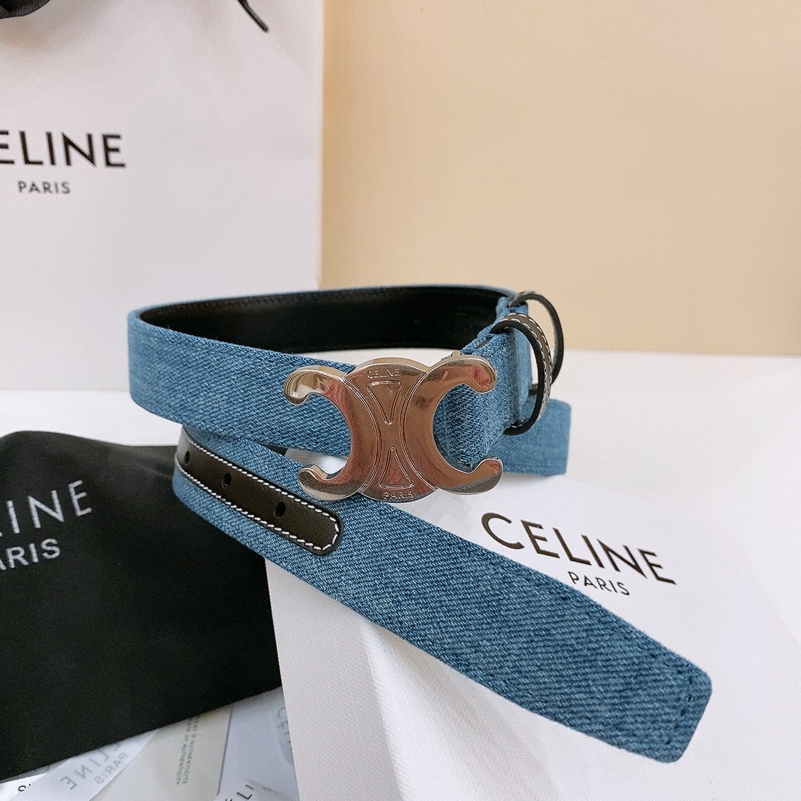 CELINE 25S BELT TRIOMPHE TAURILLON 25MM IN BLACK CALFSKIN AND DENIM 558343