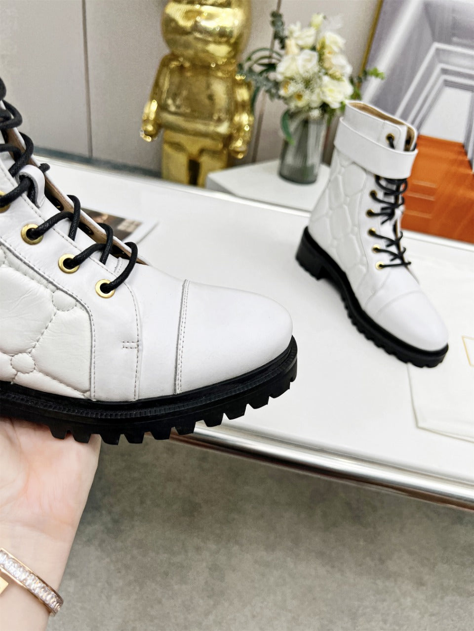 BALMAIN 26S COMBAT BOOTS IN WHITE CALFSKIN
