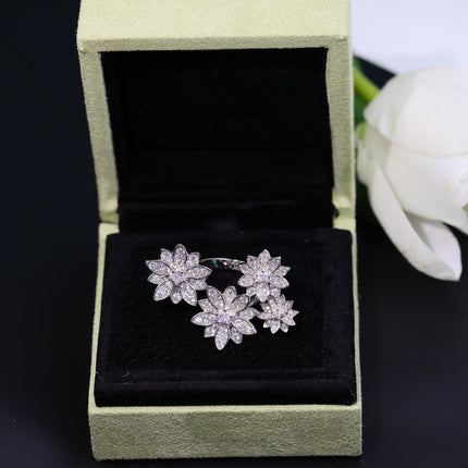 FOUR-FLOWERS SILVER DIAMONDS RING