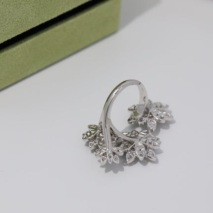 FOUR-FLOWERS SILVER DIAMONDS RING