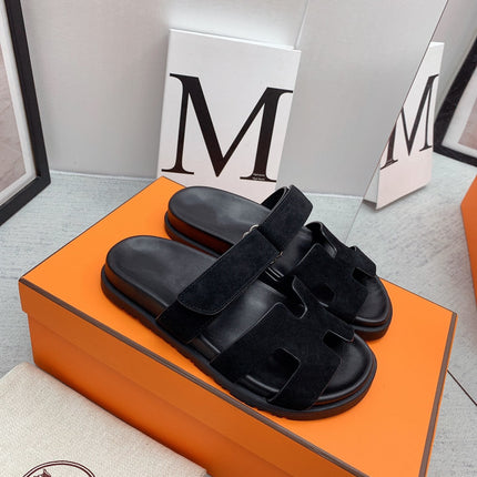 Chypre Sandal Black velvet lining