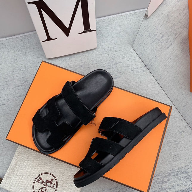 Chypre Sandal Black velvet lining